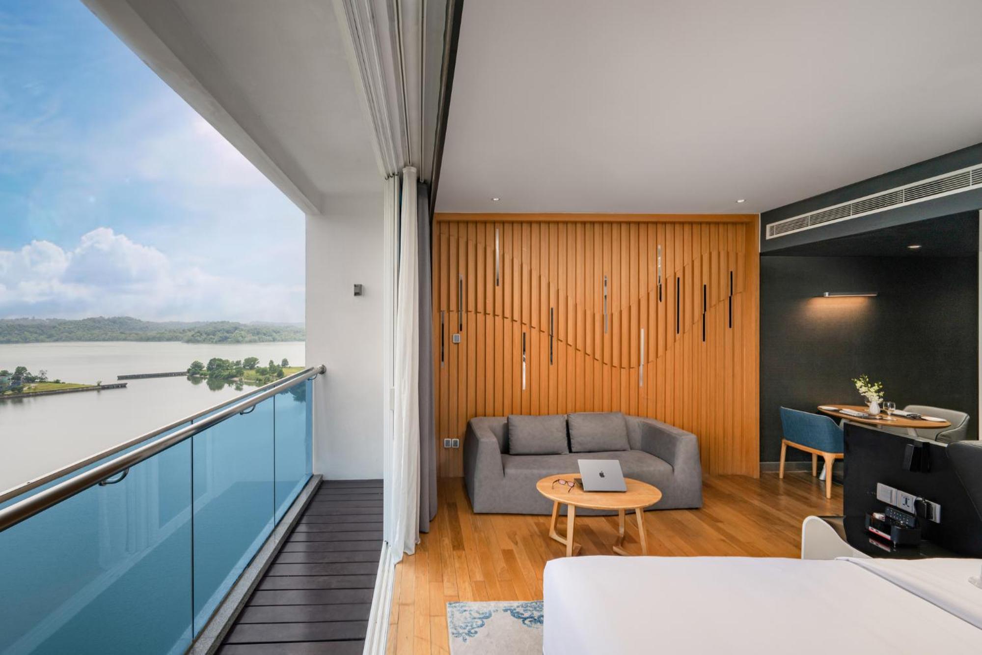 Fraser Place Puteri Harbour Nusajaya  Εξωτερικό φωτογραφία A suite at the hotel